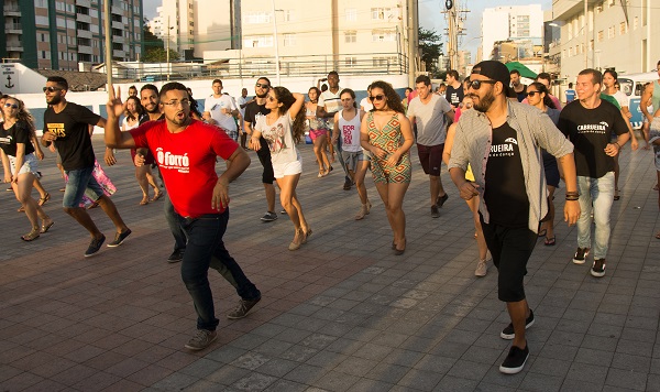 Forró Cabrueira promove aulão gratuito no Rio Vermelho, em Salvador