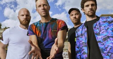 Após confirmar a banda Coldplay, Rock in Rio 2022 anuncia Camila Cabello e Bastille